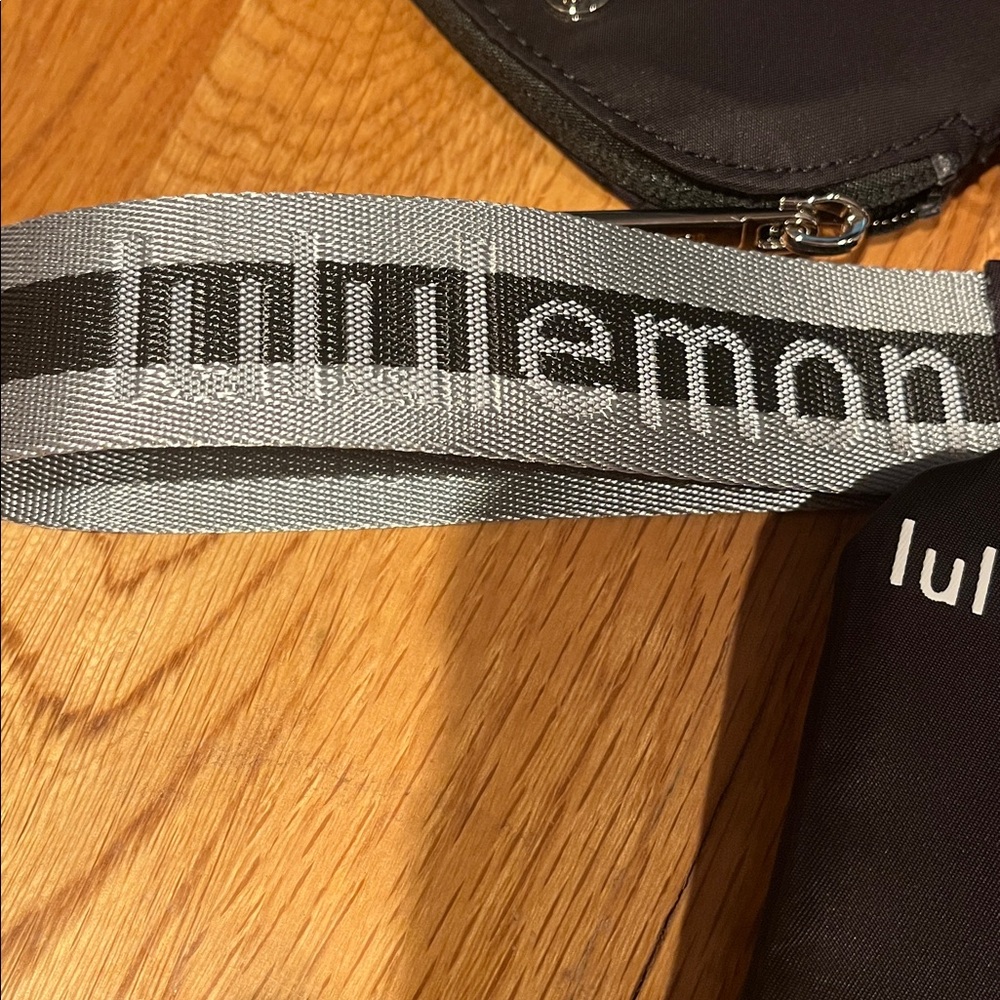 lululemon athletica Black Keychain Pouch Set - Picture 4 of 4